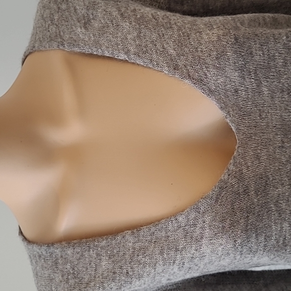 Halston Heritage women's long sleeves sweater - Picture 2 of 9